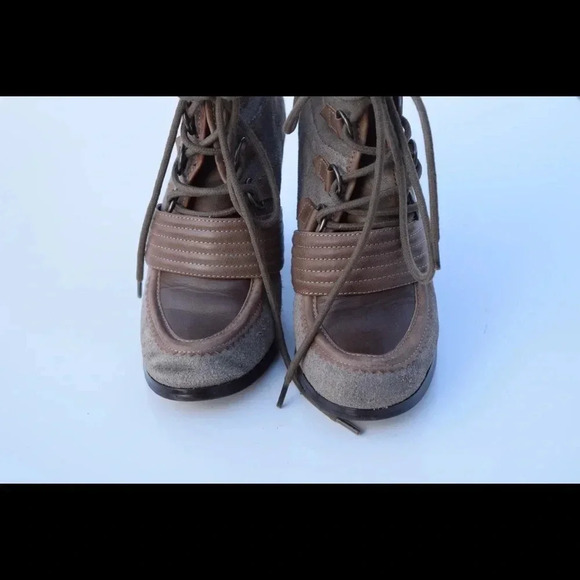 Luxury Rebel booties - Picture 7 of 8